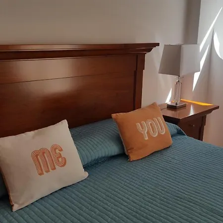 Casa Bonequinha Feriehus Nazaré