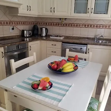 Feriehus Casa Bonequinha Nazaré